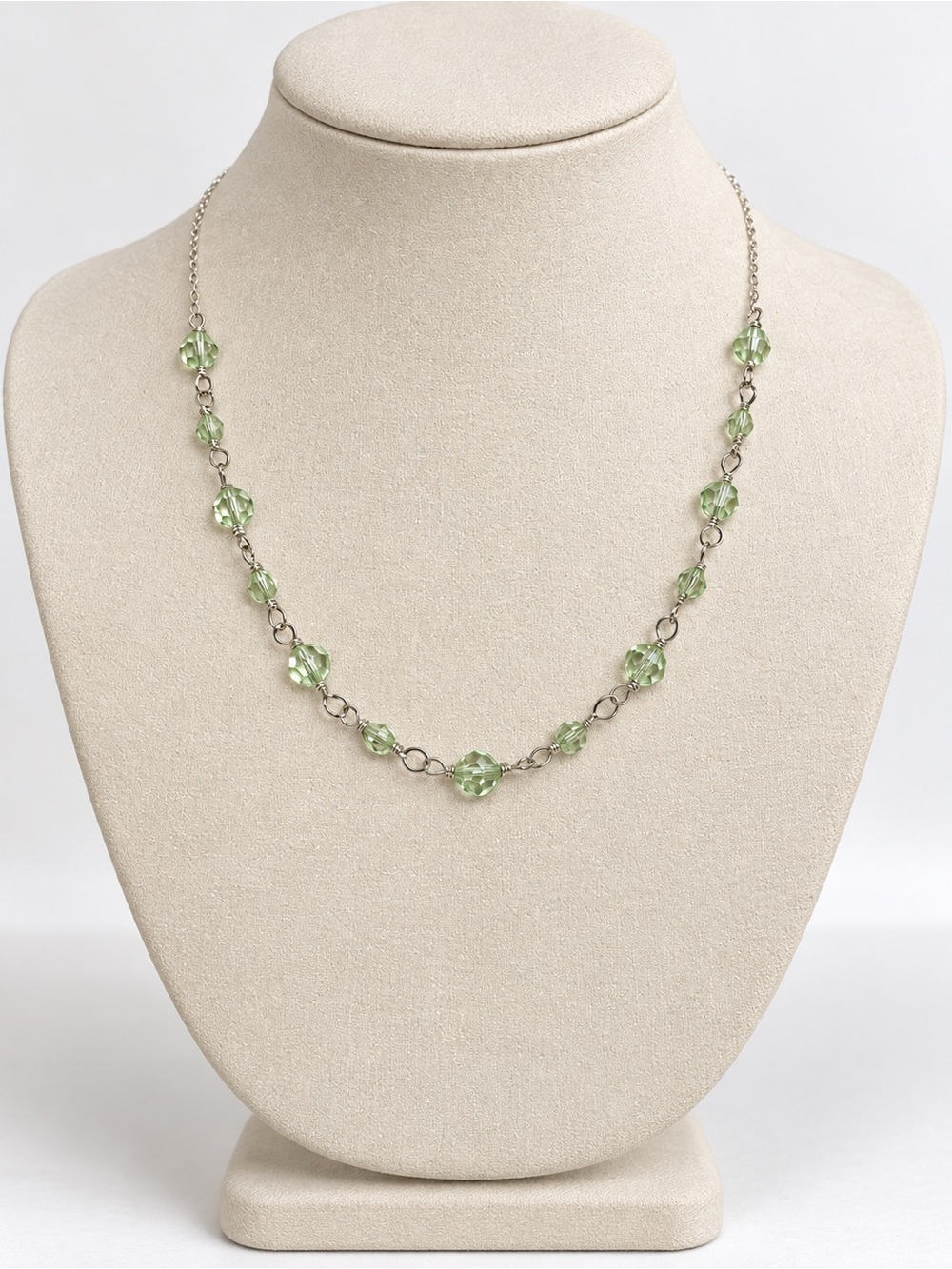 Swarovski Chrysolite Green Crystal Bead Silver Necklace - Picture 2 of 3